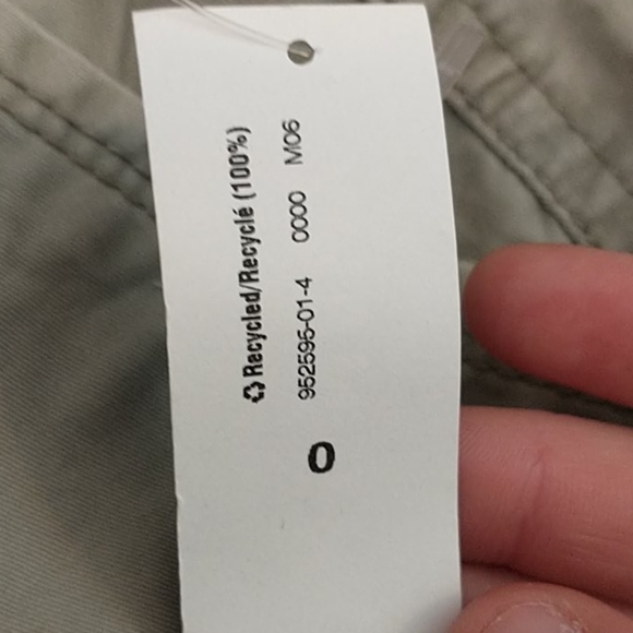 Tank top shirts and suspenders - Picture 7 of 9